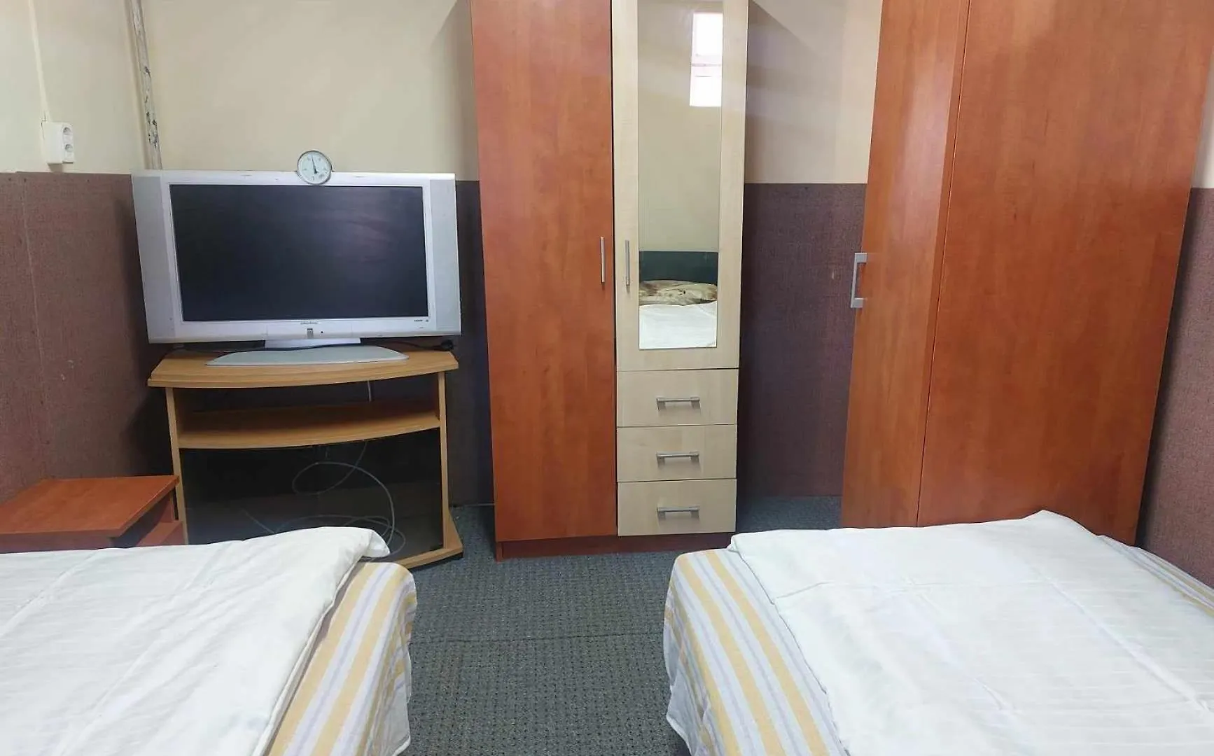 Rozsas Motel Mikepercs