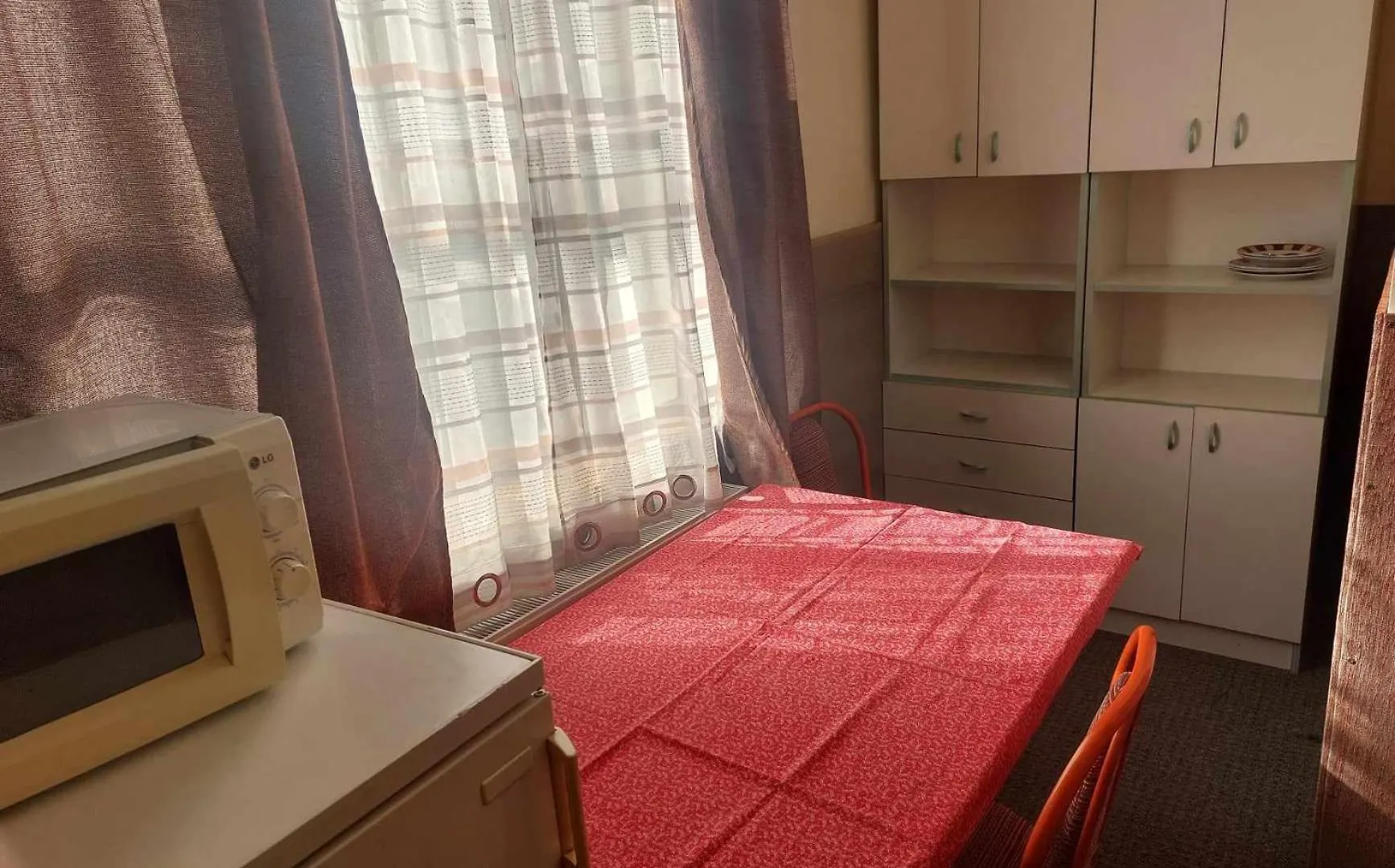 Rozsas Motel Mikepercs