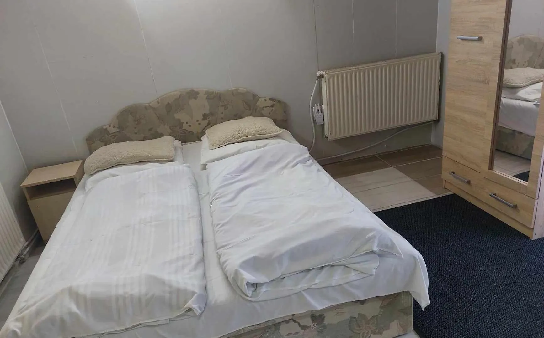 Rozsas Motel Mikepercs